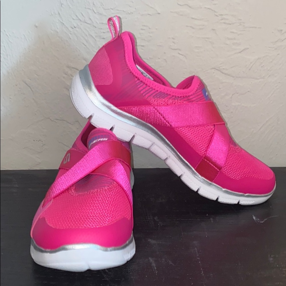 NWOT Sketchers Hot Pink Sneakers